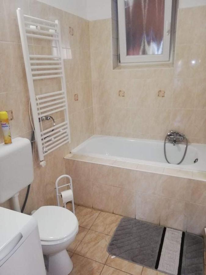 Napfuerdo Apartman Apartment Eger