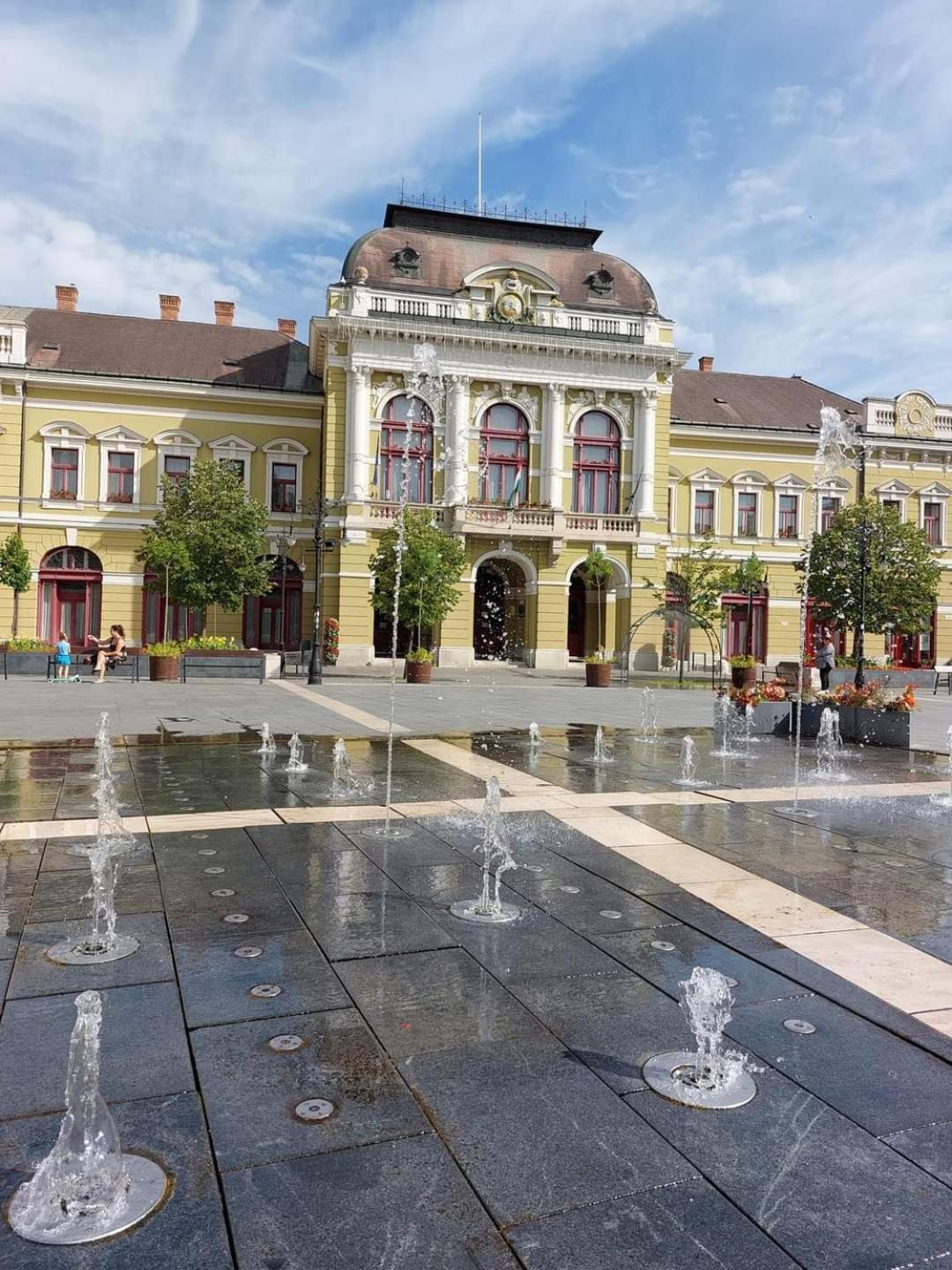 Napfuerdo Apartman Eger