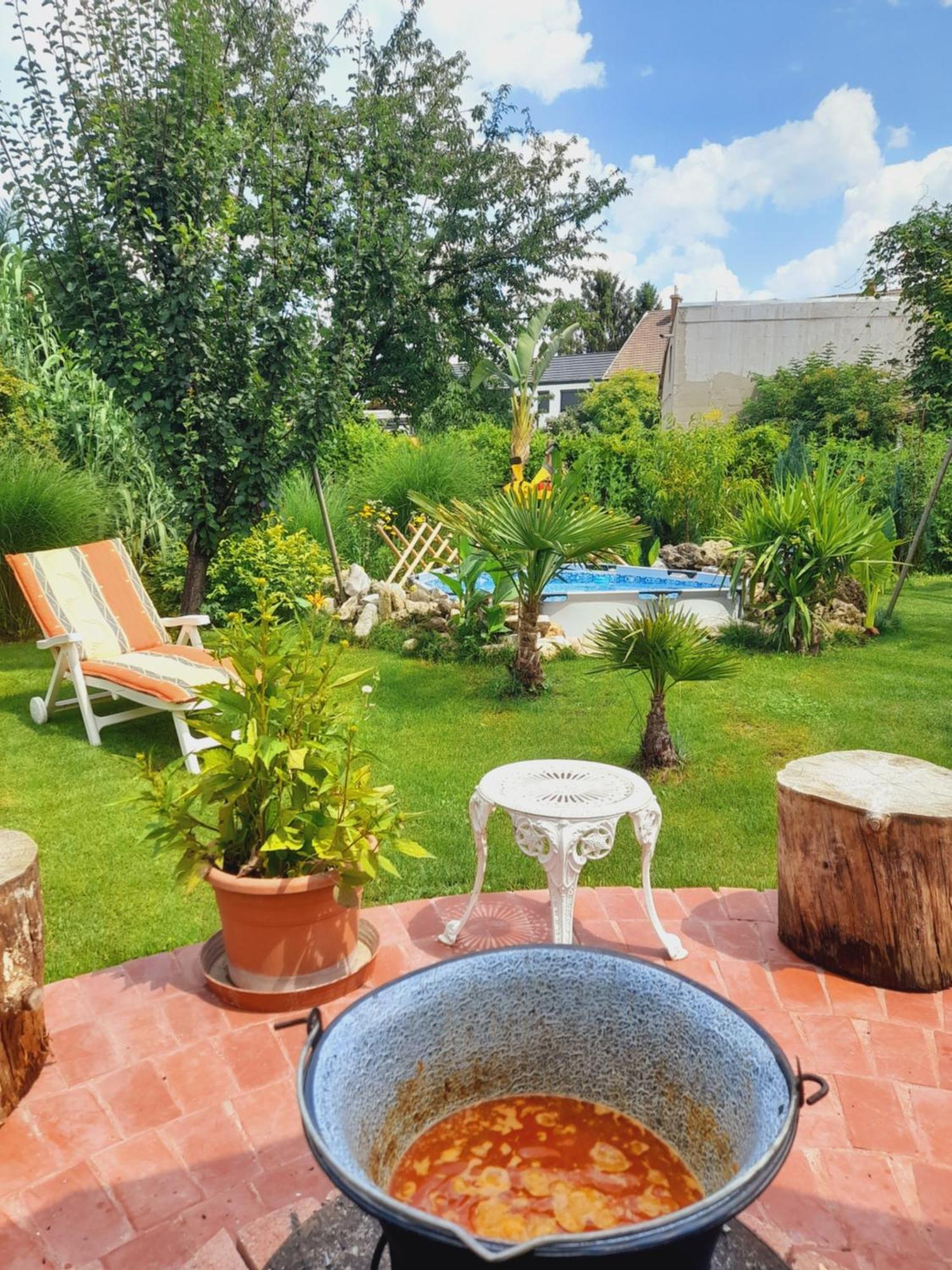 Napfuerdo Apartman * Eger