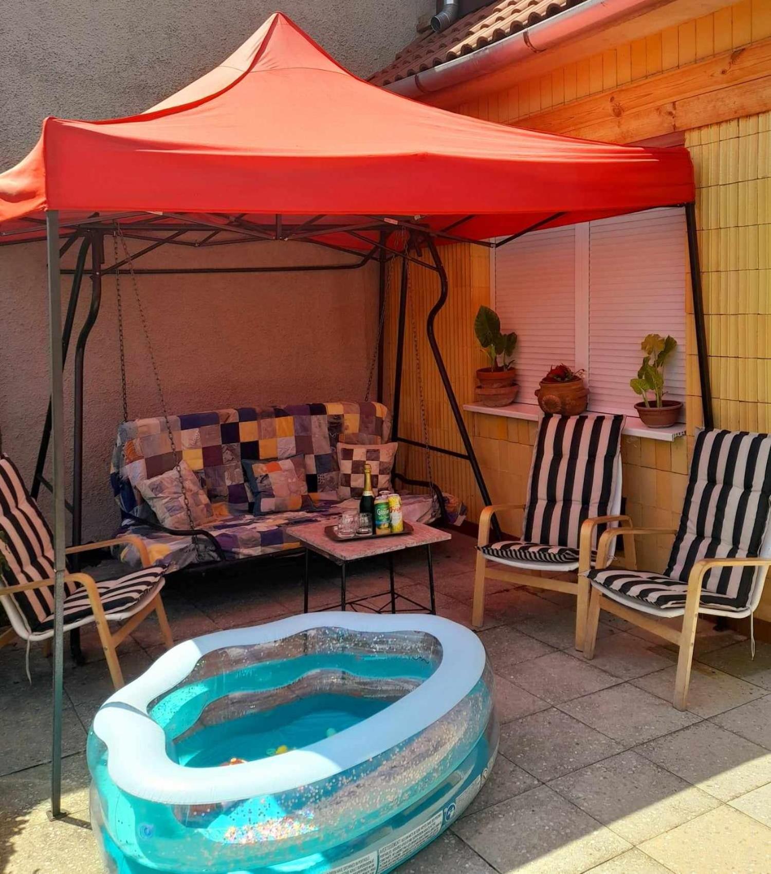 Napfuerdo Apartman
